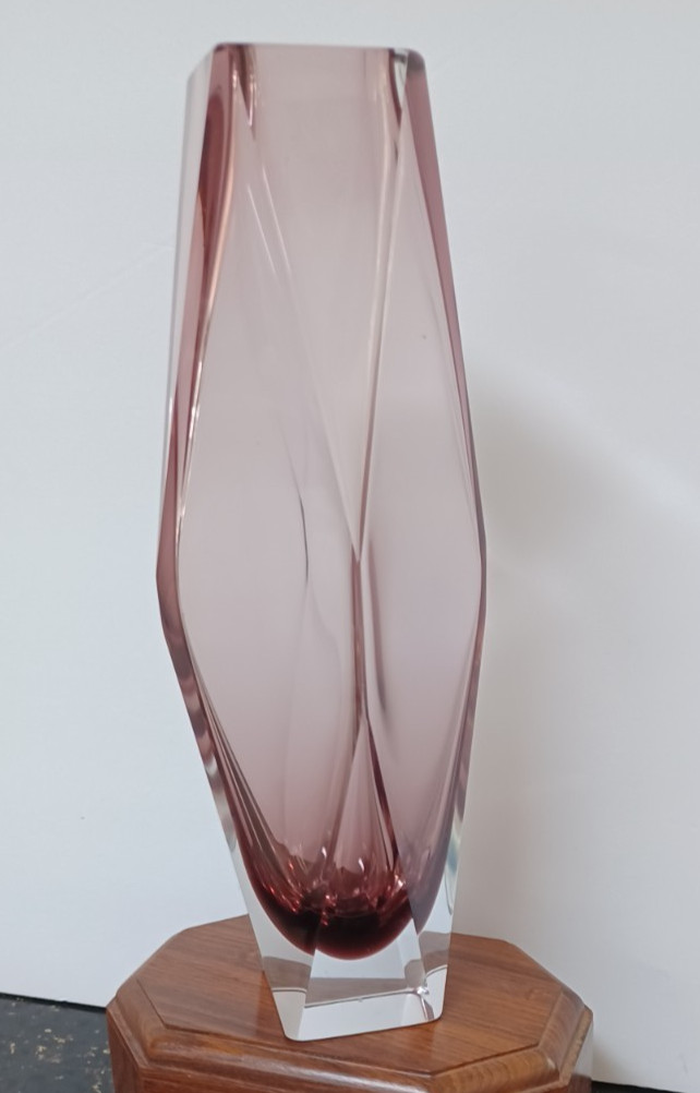 Mid 20th Century Murano Sommerso Faceted Purple Vase, Mandruzatto 10 inch