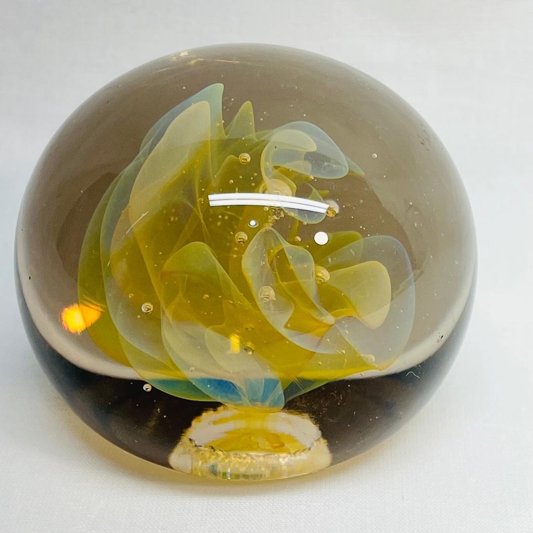VTG 1974 Gilbert C Johnson Hand Blown Crafted Dimple Bubbles Oval Signed Flower