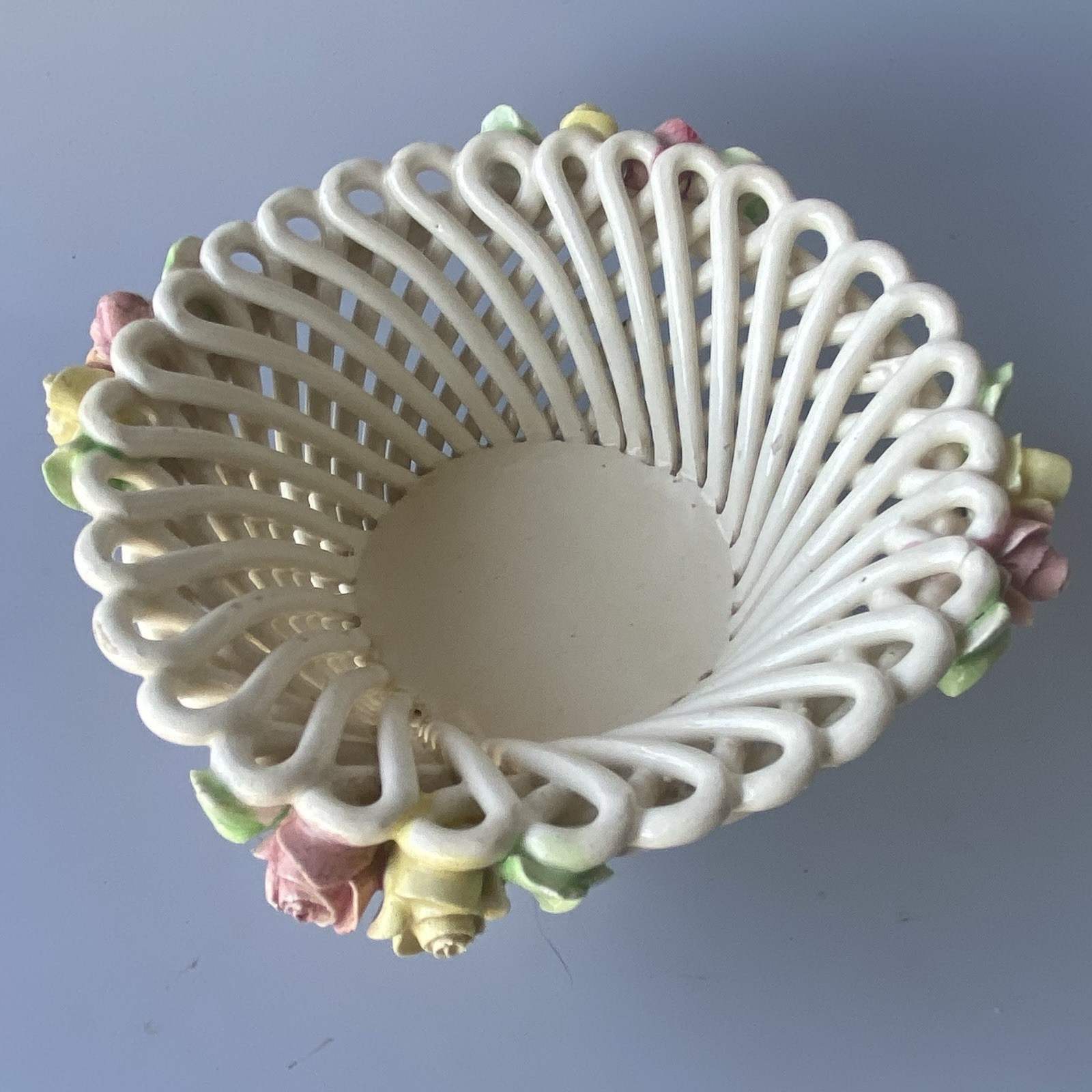 Vintage Italy Lattice Porcelain Woven Basket Bowl Trinket Dish With 3D Roses