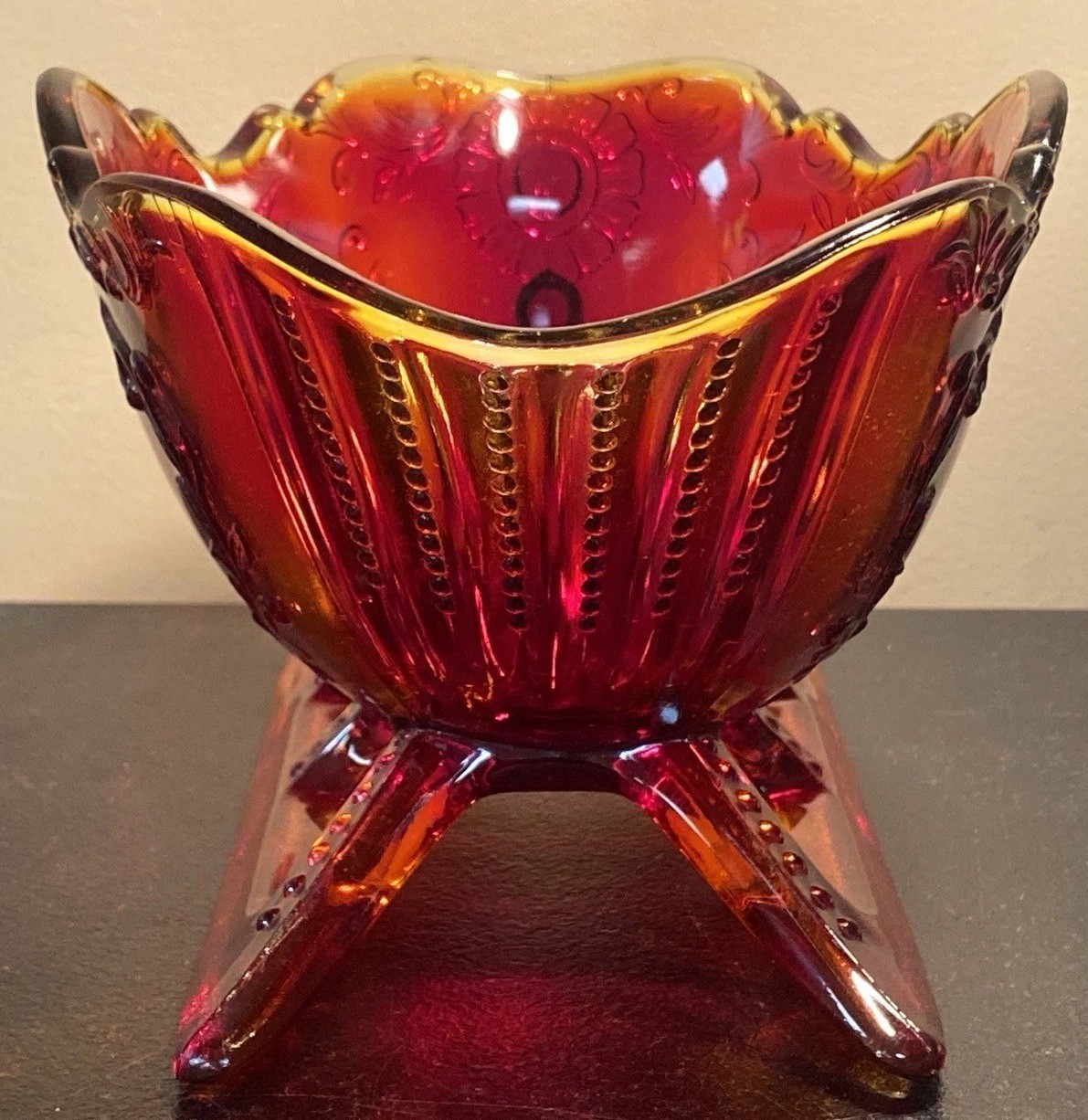 VTG Mosser Ruby Amberina Christmas Sleigh Candy Dish Centerpiece 9” Glows