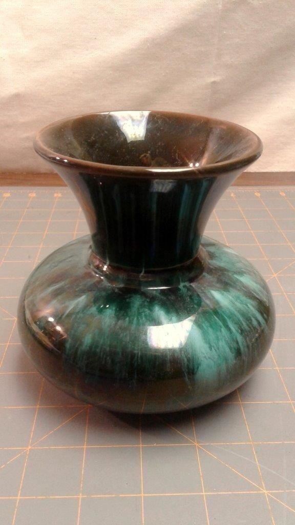Vintage Blue Mountain Pottery Canada Green Drip Glaze Vase