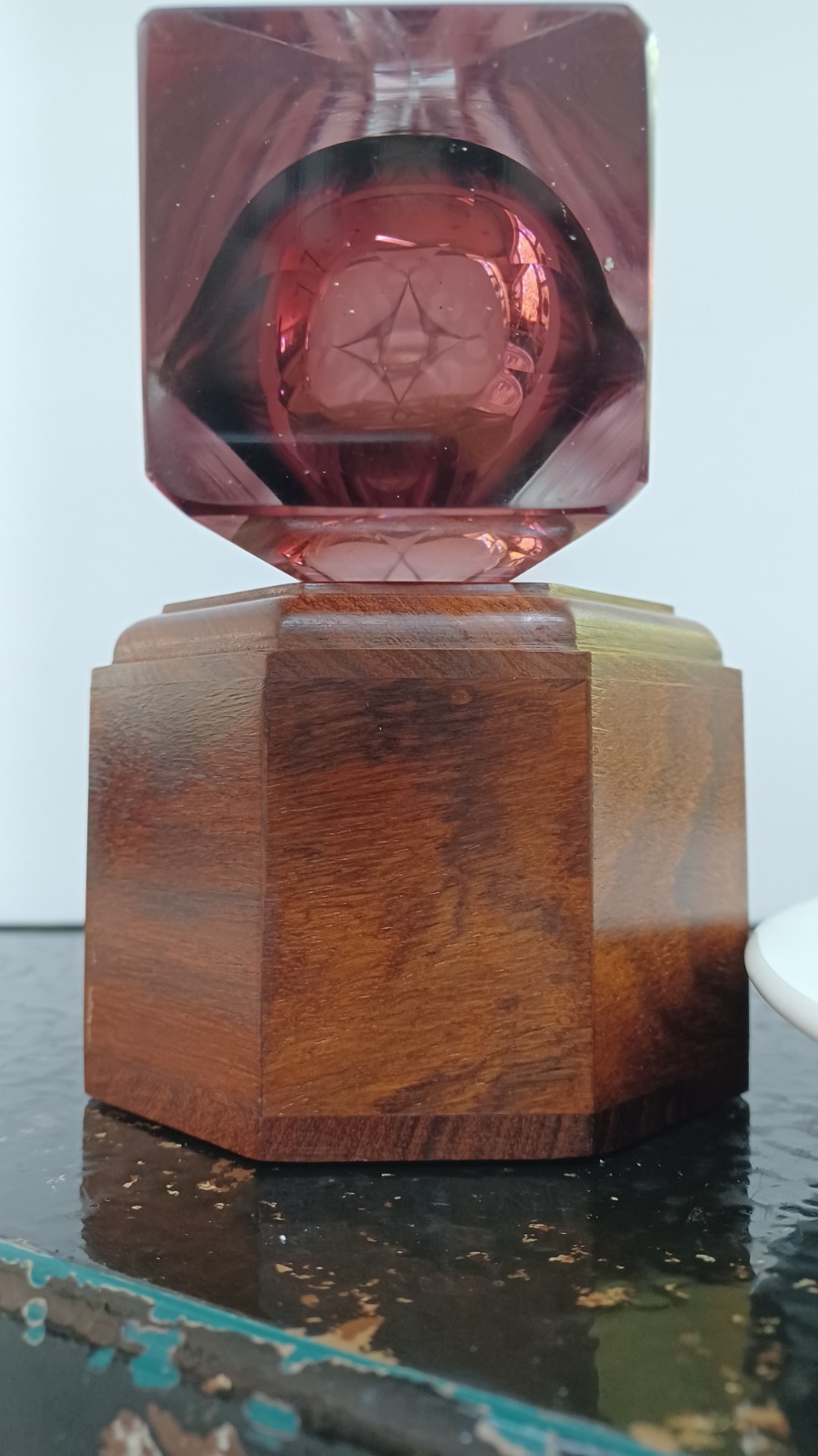 Mid 20th Century Murano Sommerso Faceted Purple Vase, Mandruzatto 10 inch