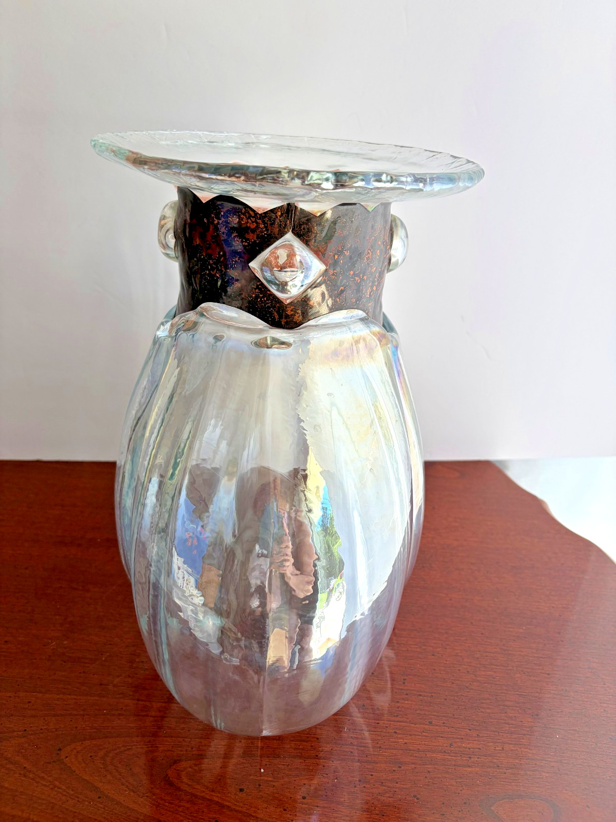 VTG Silvestri Mouth Blown Iridescent Glass Vase w/ Copper Tone Collar 11.5″x 11”