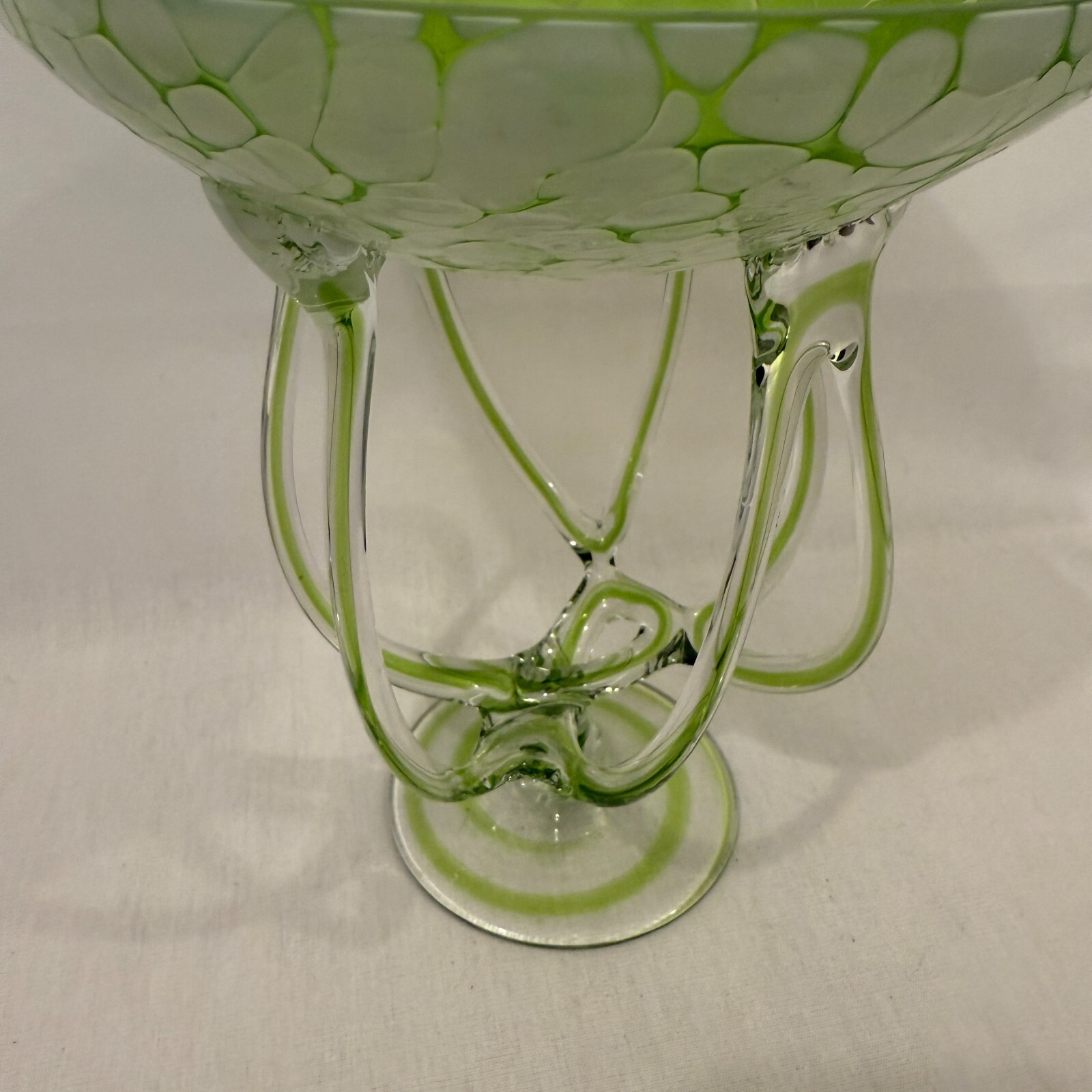 KROSNO ART GLASS JELLYFISH – OCTOPUS BOWL 8 x4 in GREEN & WHITE CENTER PIECE