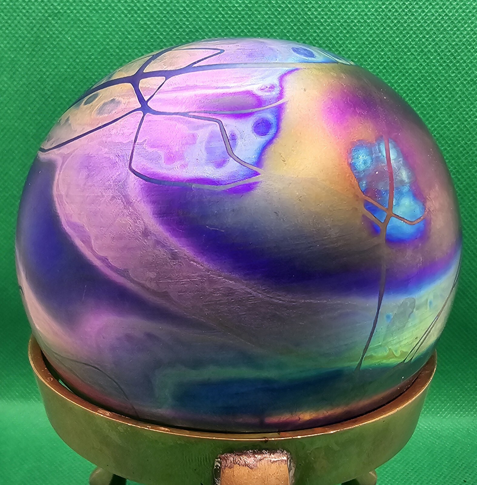 Intaglio Iridescent Art Glass Ball Sphere Orb Susan Anton Carr Brass Stand