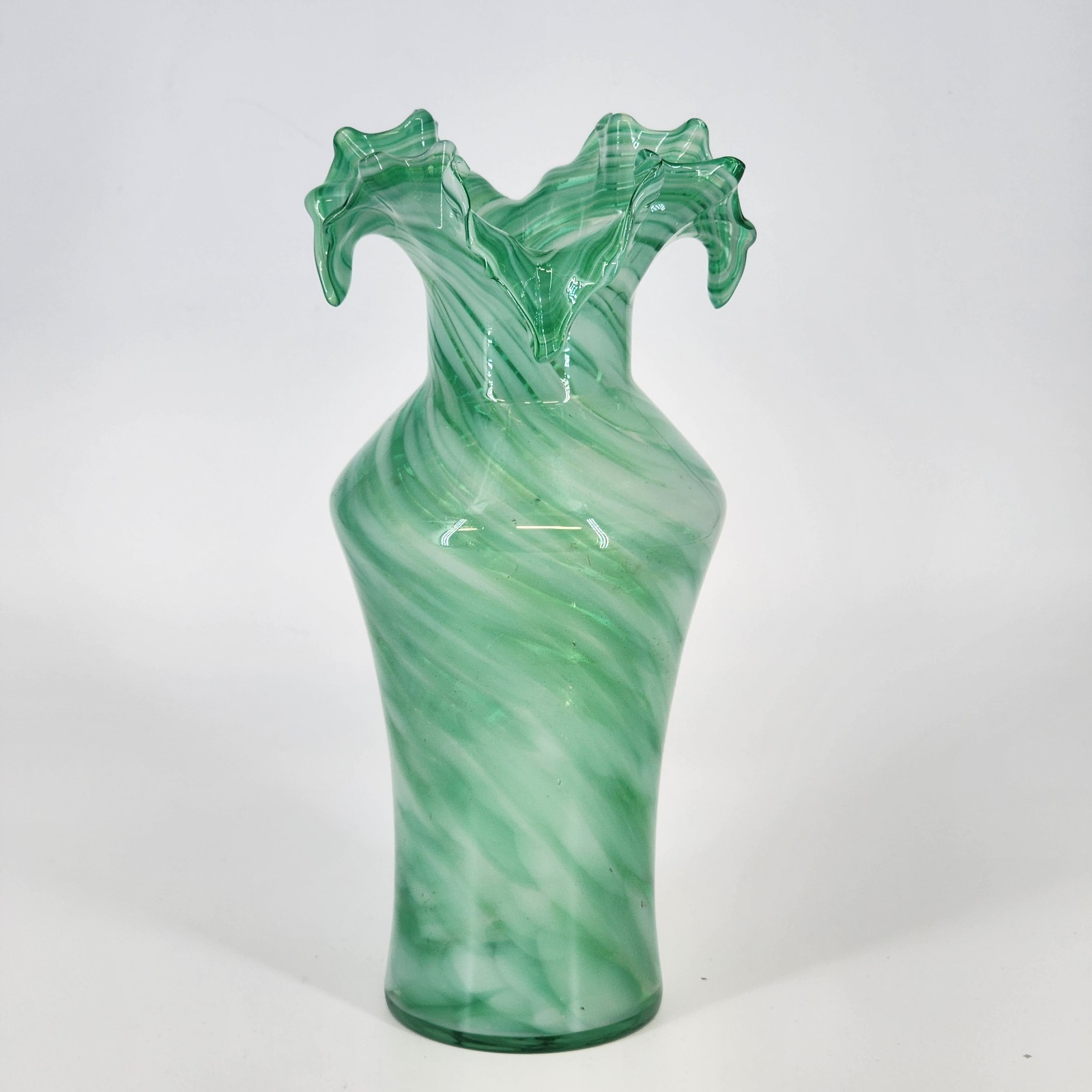 Green Art Glass Vase White Swirl Ruffled Scalloped Top Edge Hand Blown 9″ Tall