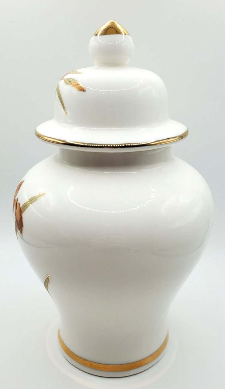 Lidded Ginger Jar Vase Iris Gold Gilt Japan Fine China