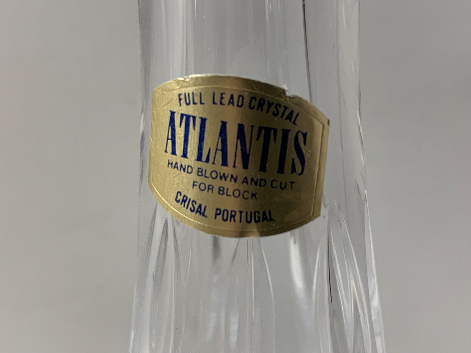 ATLANTIS Crystal Vertical Cut Bud Vase “Cameo” Pattern 8″