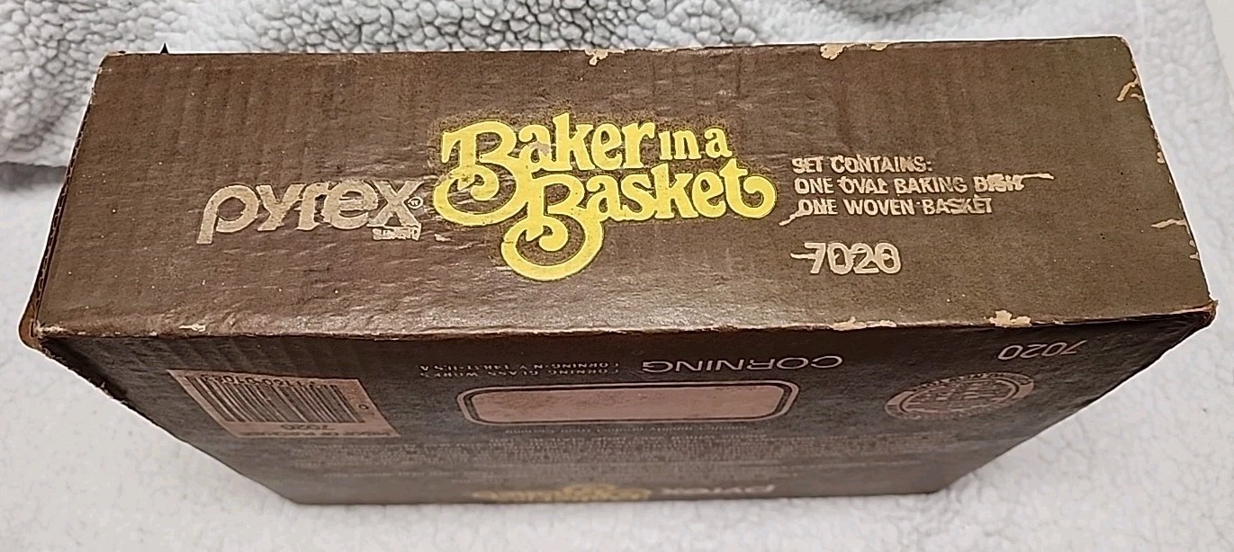 Vintage Pyrex 7020 Baker In A Basket 2QT Baking Dish & Woven Basket In Box New