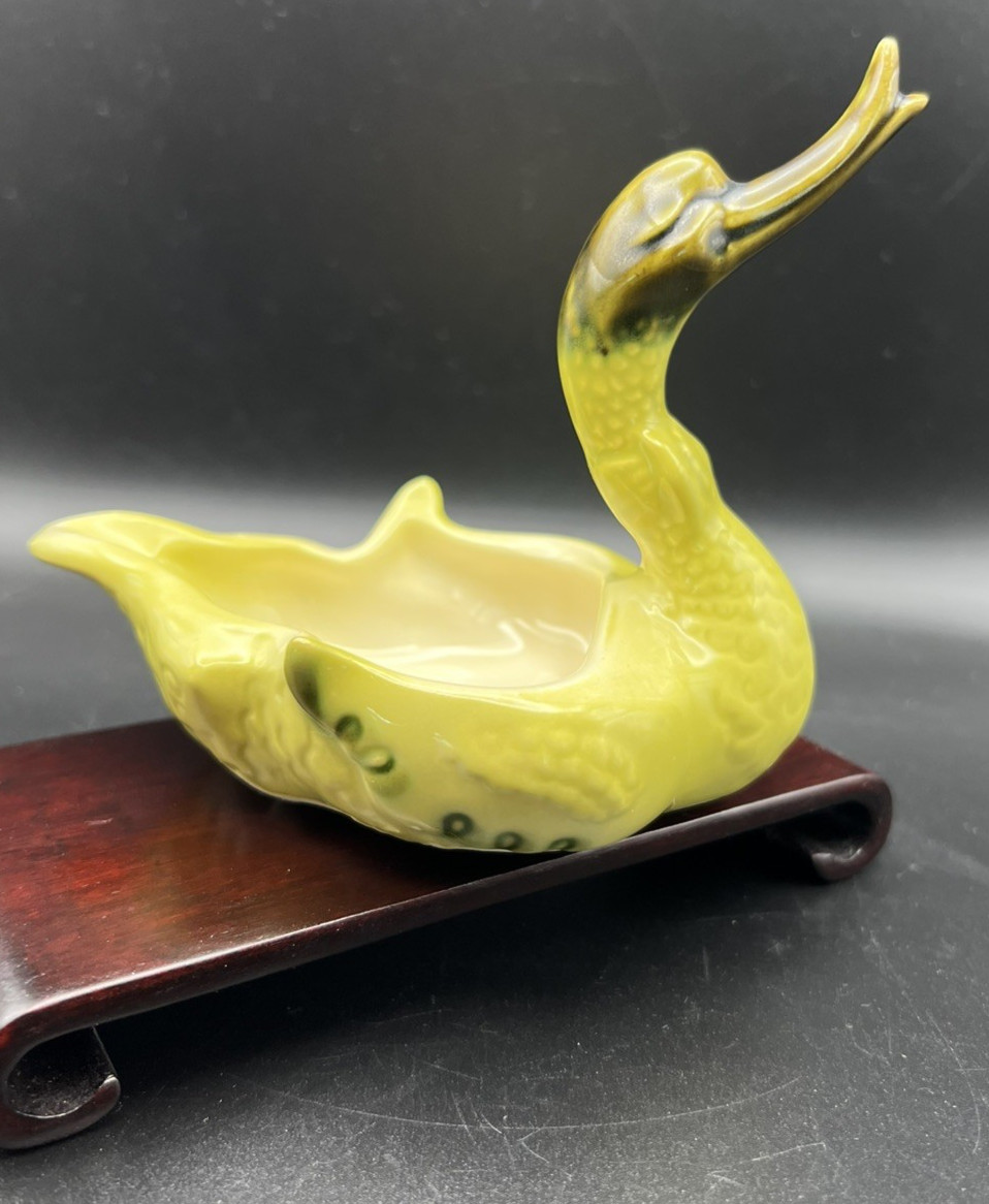 Hull Pottery Swan Planter, Trinket Dish, Chartreuse Green, Vintage MCM, 4.5″