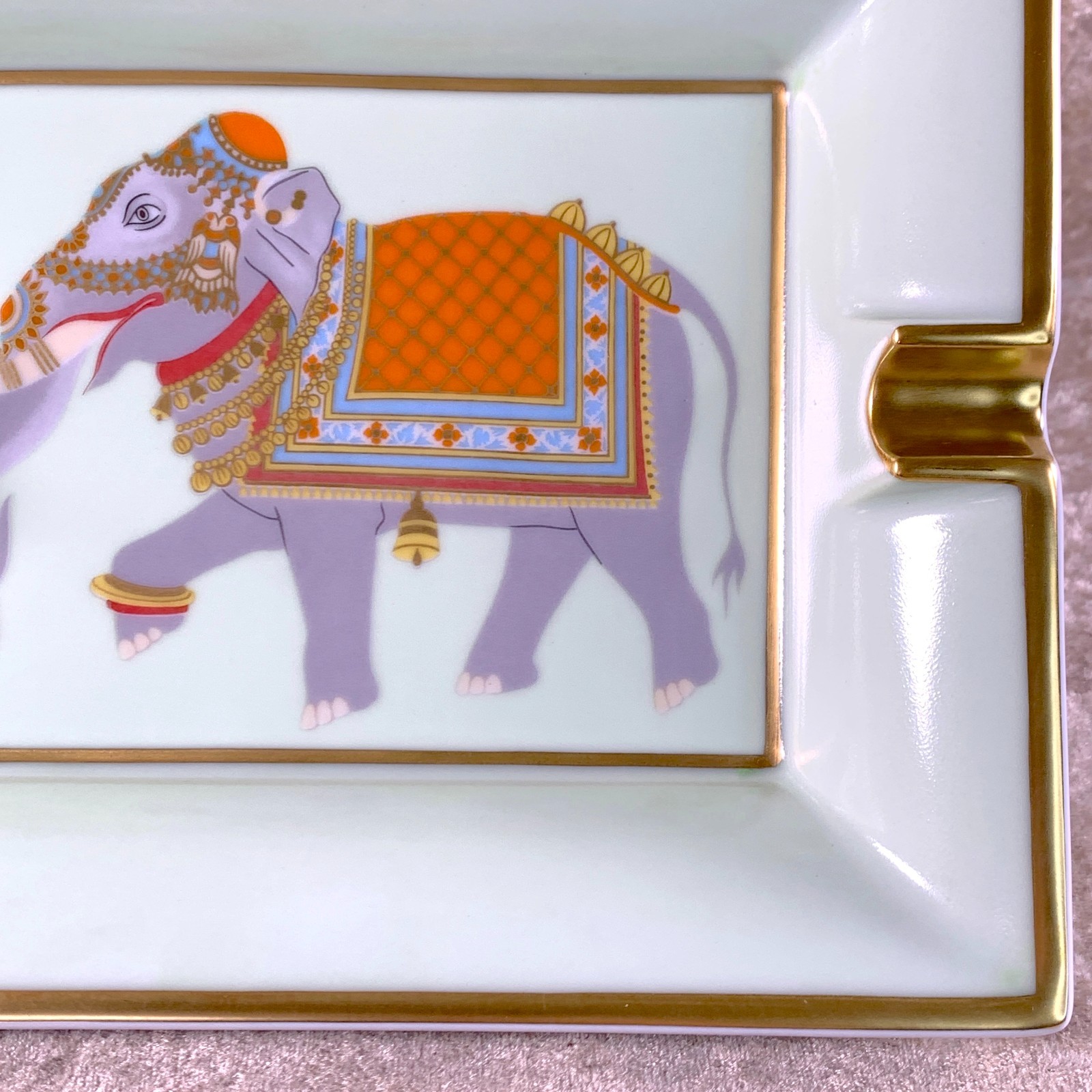 Hermes Paris Cigar Ashtray Change Tray Grey Elephant Gold Rim Porcelain
