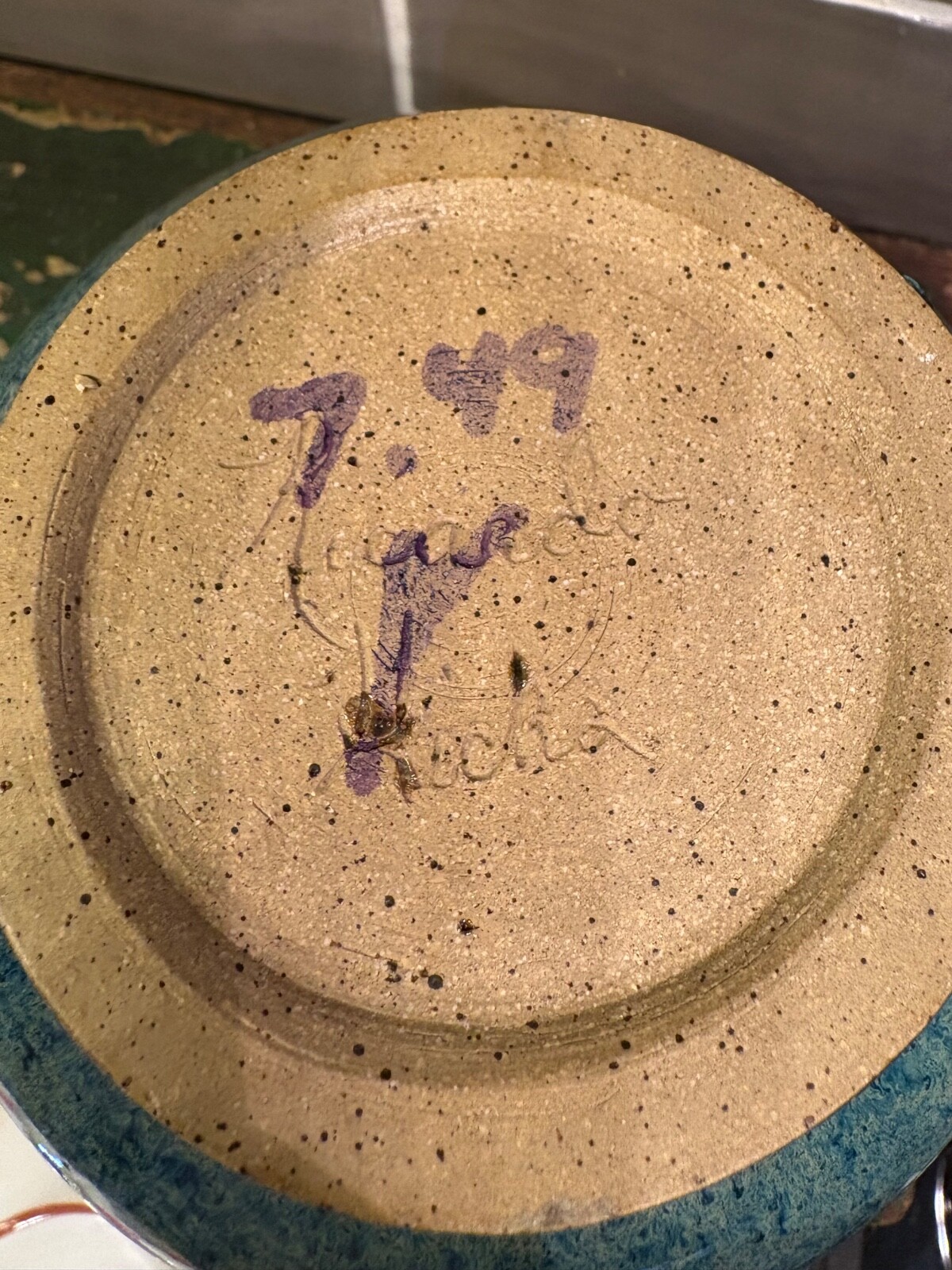 vtg signed ricardo hicks blue 4.5×6″ vase brown rim art studio pottery