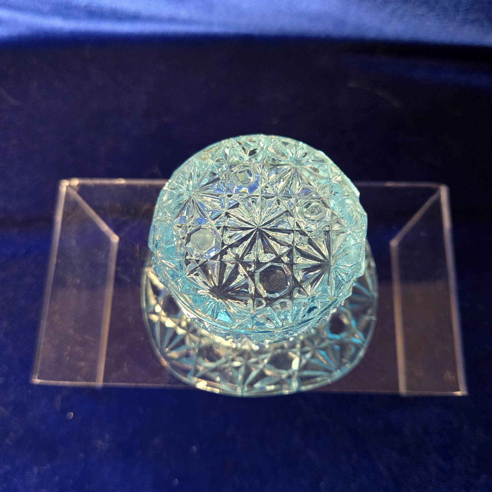 Fenton Top Hat Daisy & Button VTG GLOWS