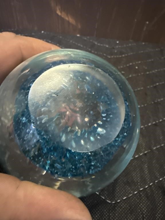 Hand Blown Studio Art Glass Paperweight Blue Controlled Bubble Jellyfish Murano