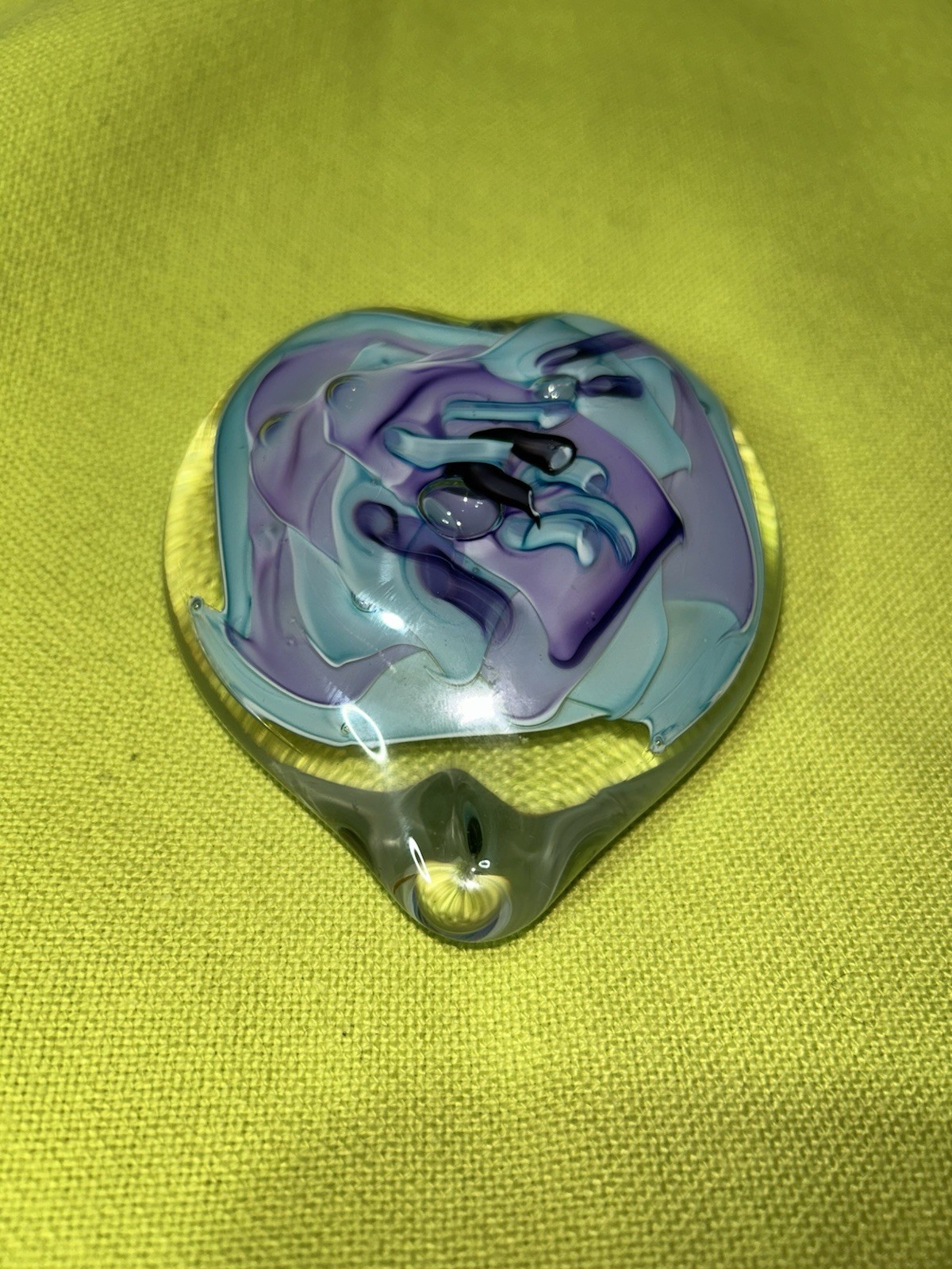 Vtg Hand Blown Art Glass Heart Shape Paperweight Signed Smichdt Rhea 81