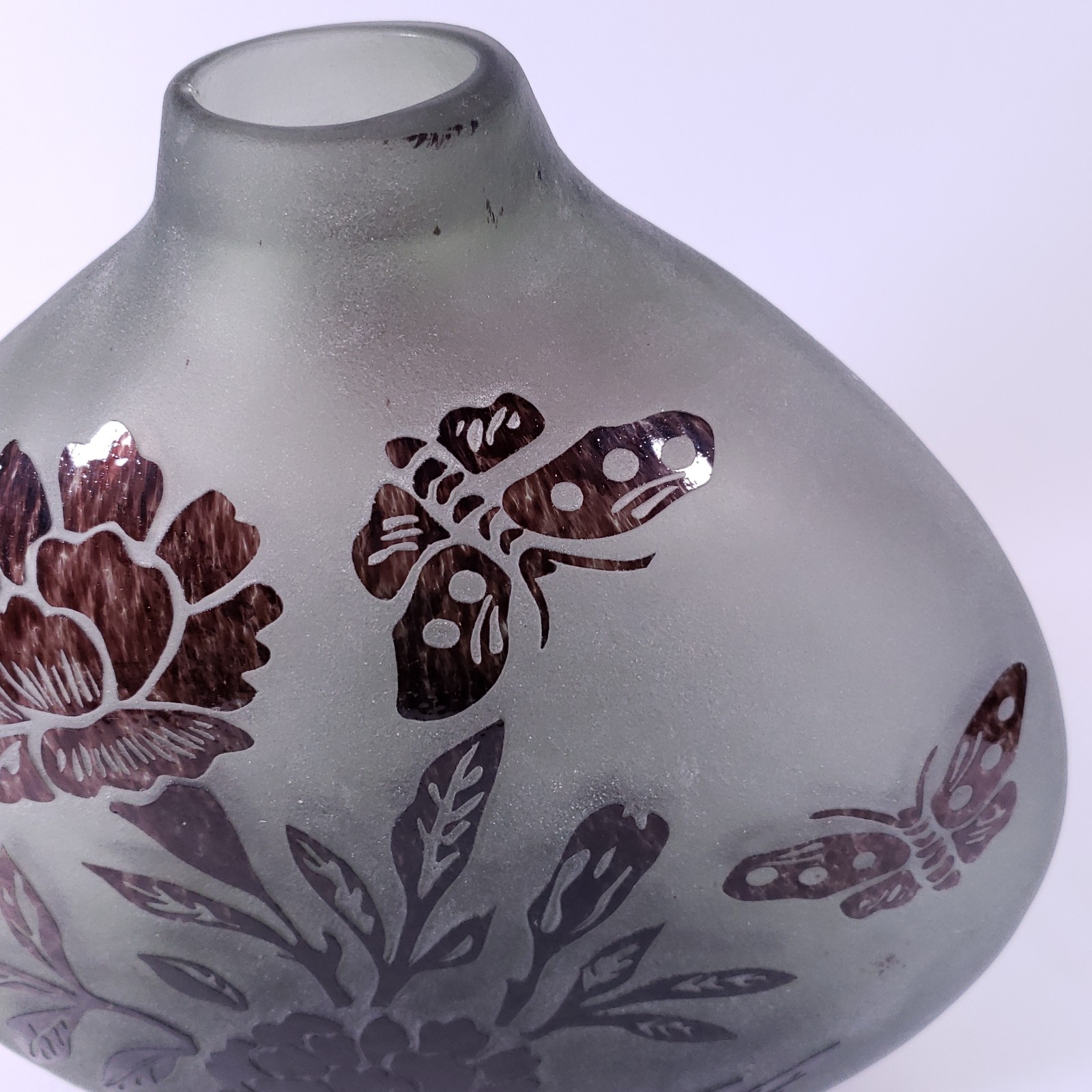 CAMEO Acid Etched Amethyst Purple Floral Butterfly Frosted GLASS VASE