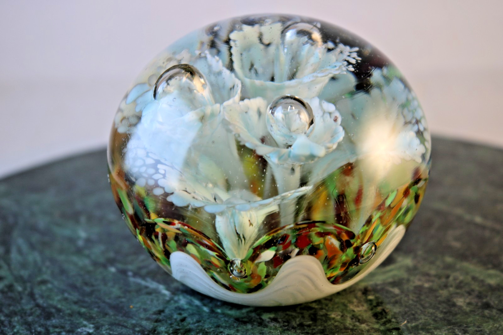 Rare 4″ Super Magnum Strathearn Paperweight Masterwork Lampwork Lilies & Bubbles