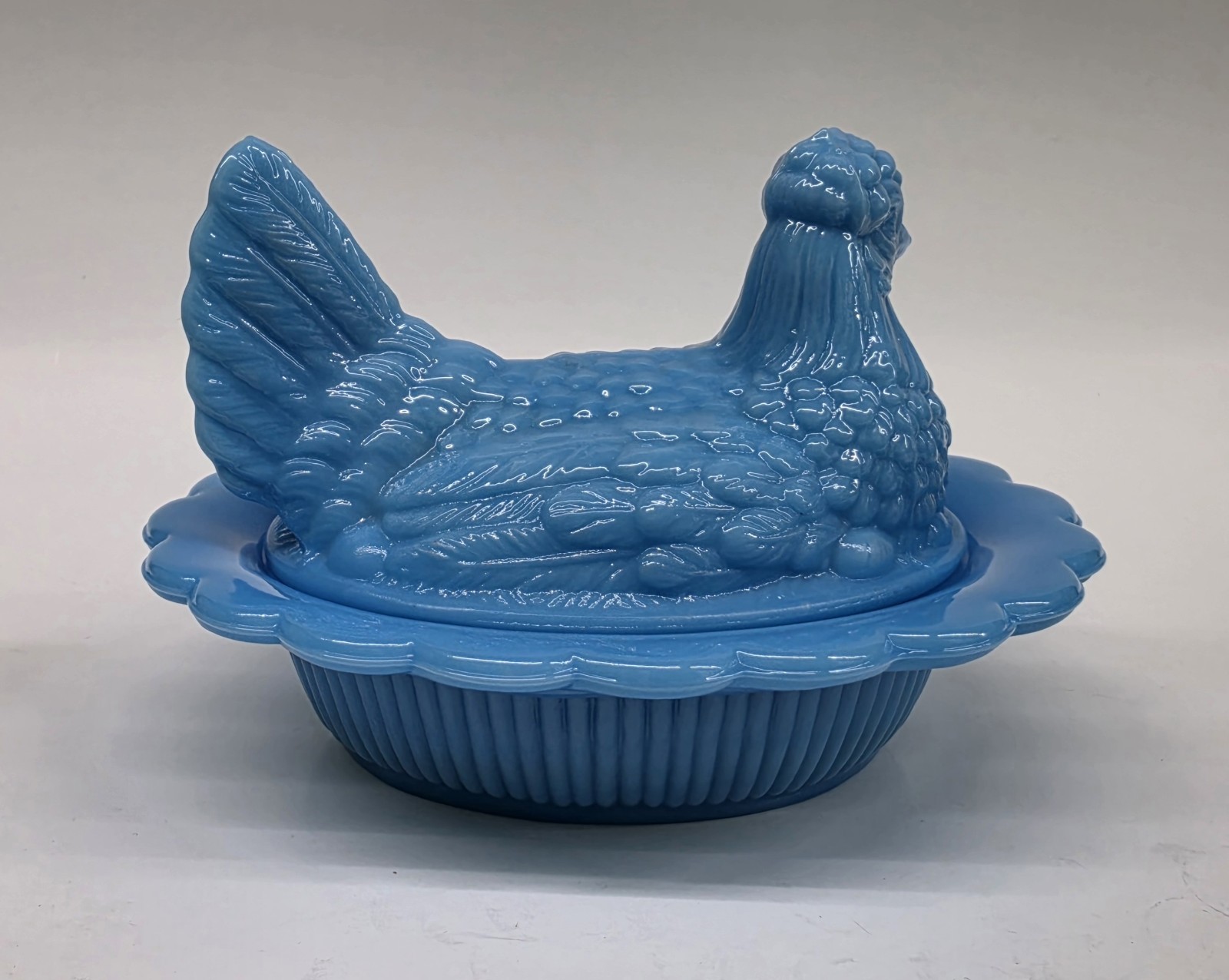 Mosser Bonnie Blue?? Hen On Nest Full Size Chicken