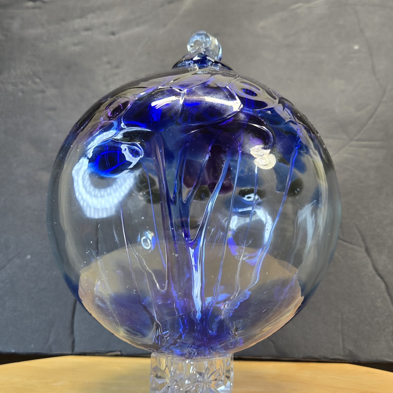 Olde English 5 1/2″ Witch Ball Hand Blown Glass Cobalt Blue Ornament Yard Decor