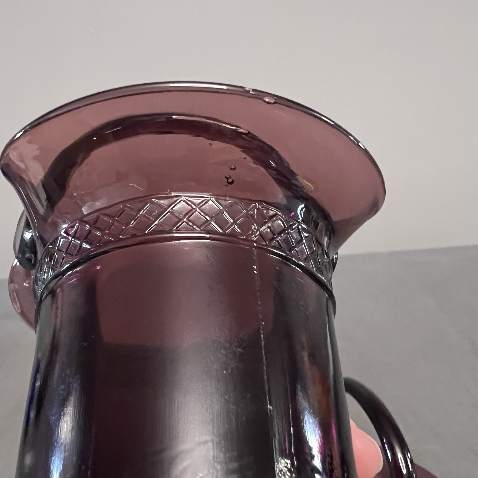 VTG Set Of 2 Glass Baskets W/ Handle Amethyst Color 4.5×3.5×6.25” Curved Lip