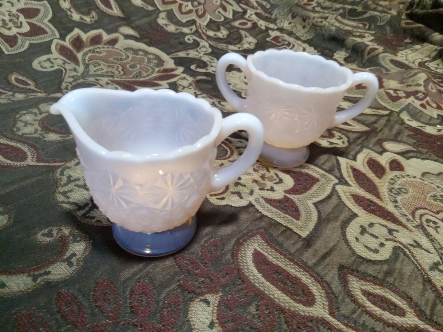 PINK Opalescent Daisy & Button/Cream & Sugar Degenhart Glass