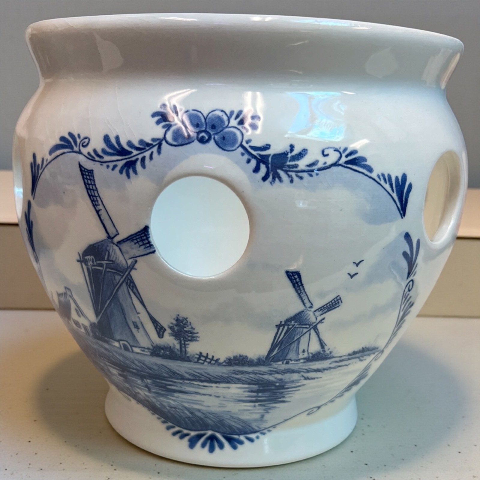 Delft Blue “Delfische Huys” Handwork Hyacinth Planter