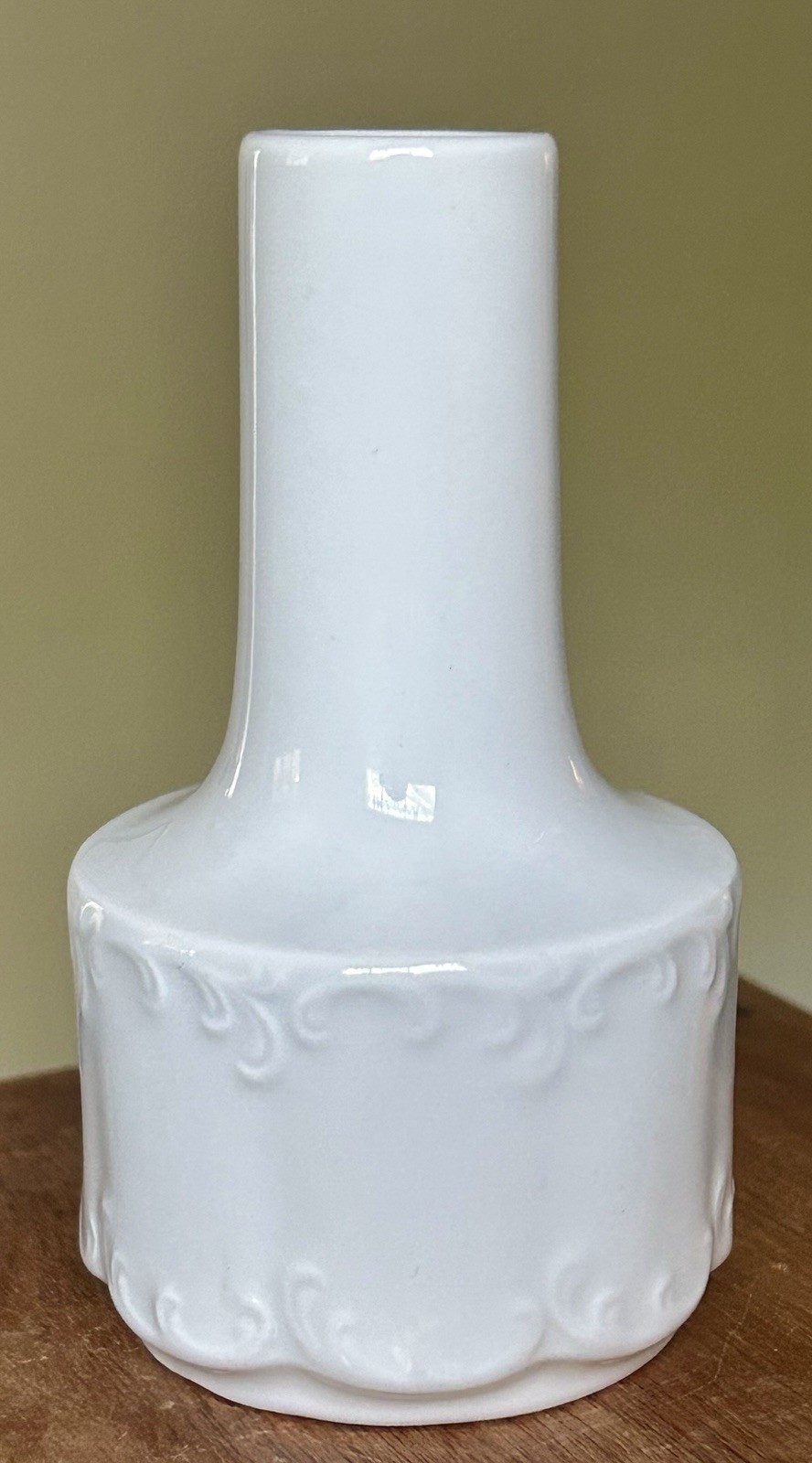 Vintage Rosenthal Germany CLASSIC White Bud Vase Hotel & Restaurant Service 4”