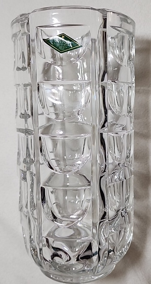 Shannon Crystal Designs of Ireland Lead Made In Slovakia Vase 9.25″ Tall
