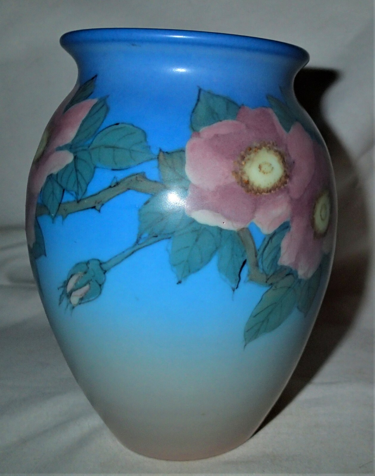 ANTIQUE USA 1930 SIGN ED DIERS VELLUM ROOKWOOD USA ART POTTERY FLOWER PLANT VASE