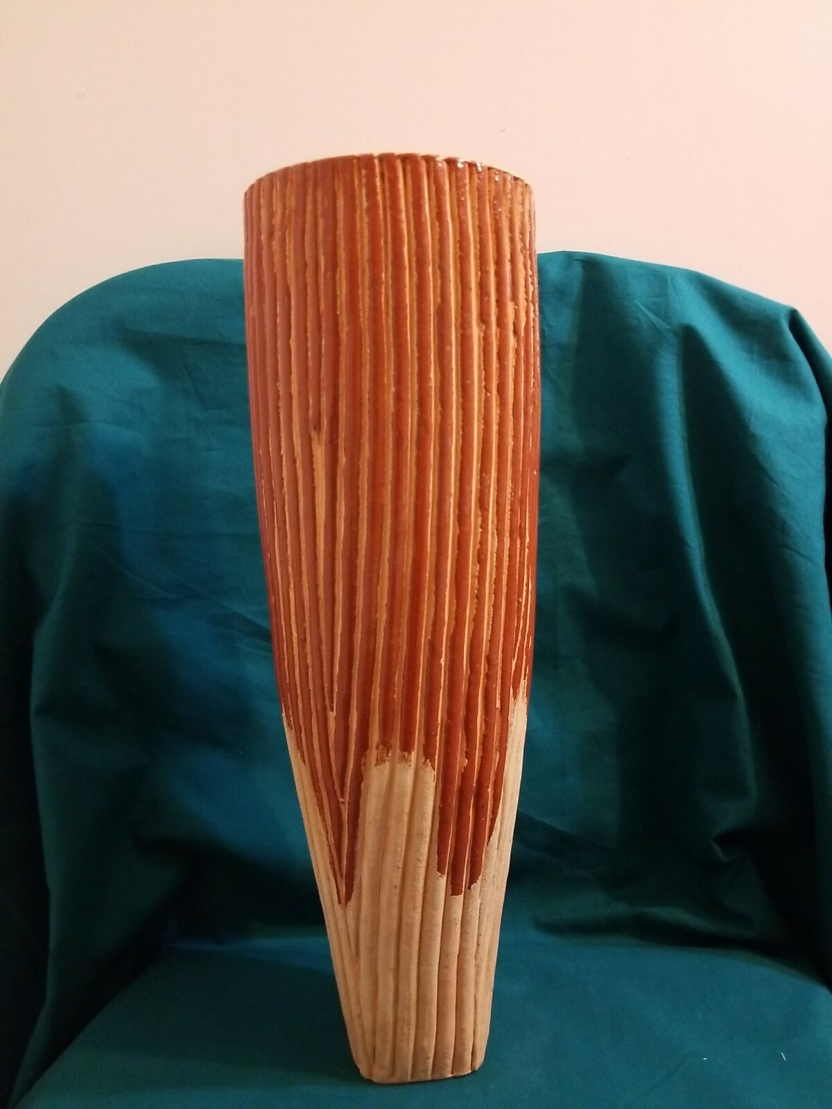 VTG Art Studio Ceramic Clay Pottery Hand Made Vase Wt 6 lbs 9.5 Oz., 16″ Tall