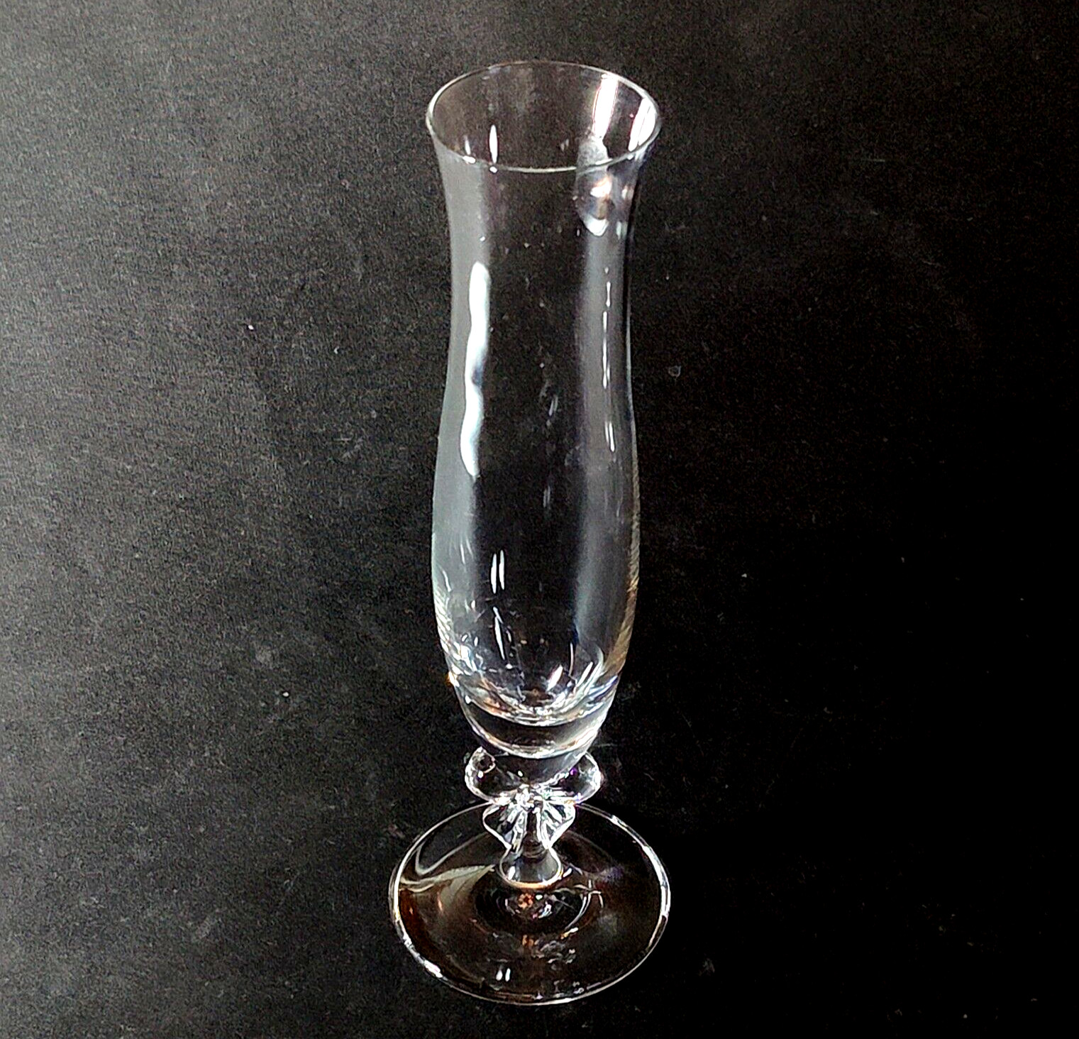 MIKASA HIGH SOCIETY BUD VASE, Blown Crystal w Bow, 9 1/4″, Made in Slovenia
