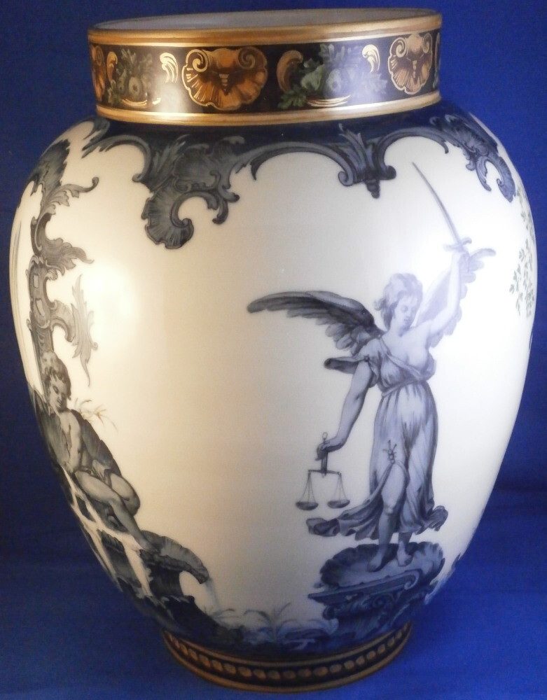 Huge Antique Seger KPM Berlin Porcelain Lidded Vase / Jar Porzellan Deckelvase