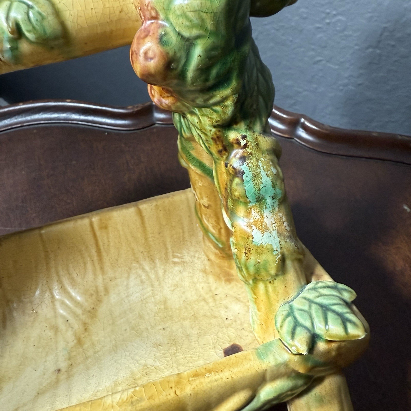 Vintage Victorian Pottery Strawberry Server Basket Planter Parrots Birds READ