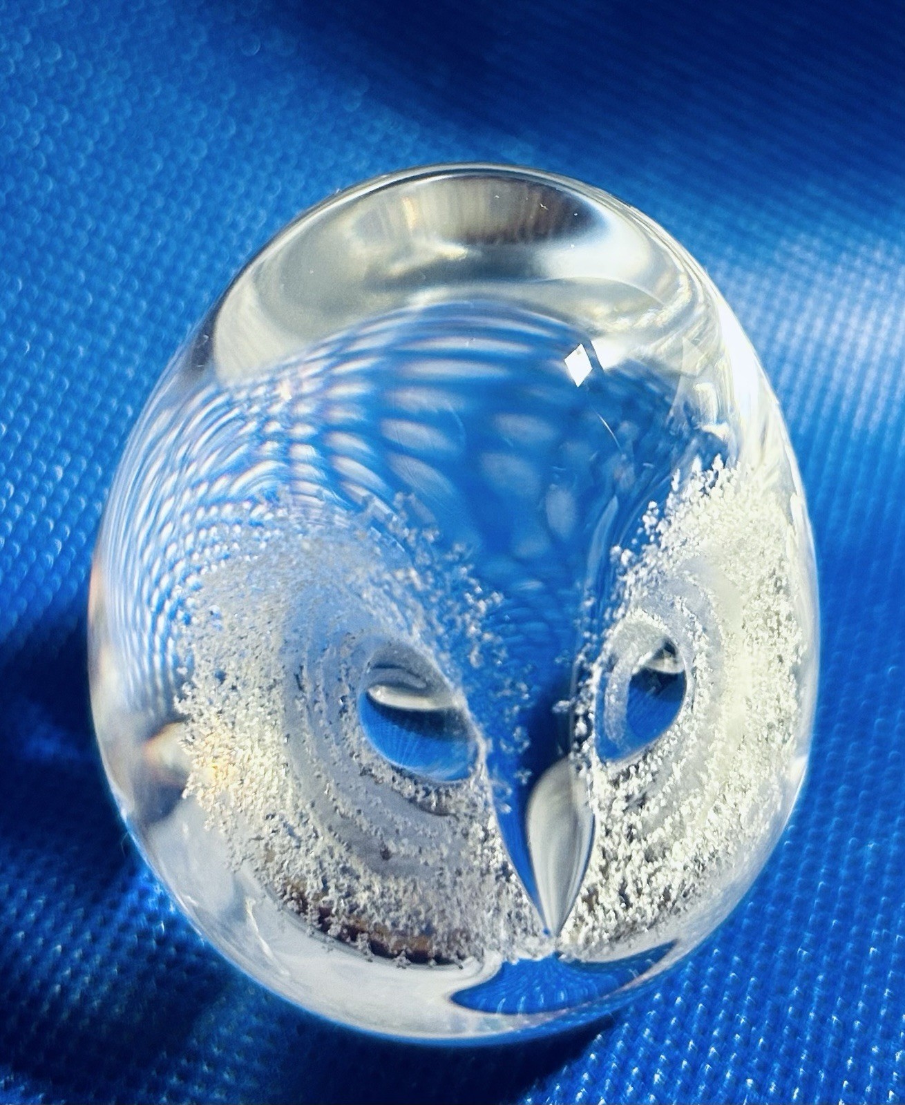 MATS JONASSON Crystal OWL Etched Eye Detail Figurine Signed – Paperweight