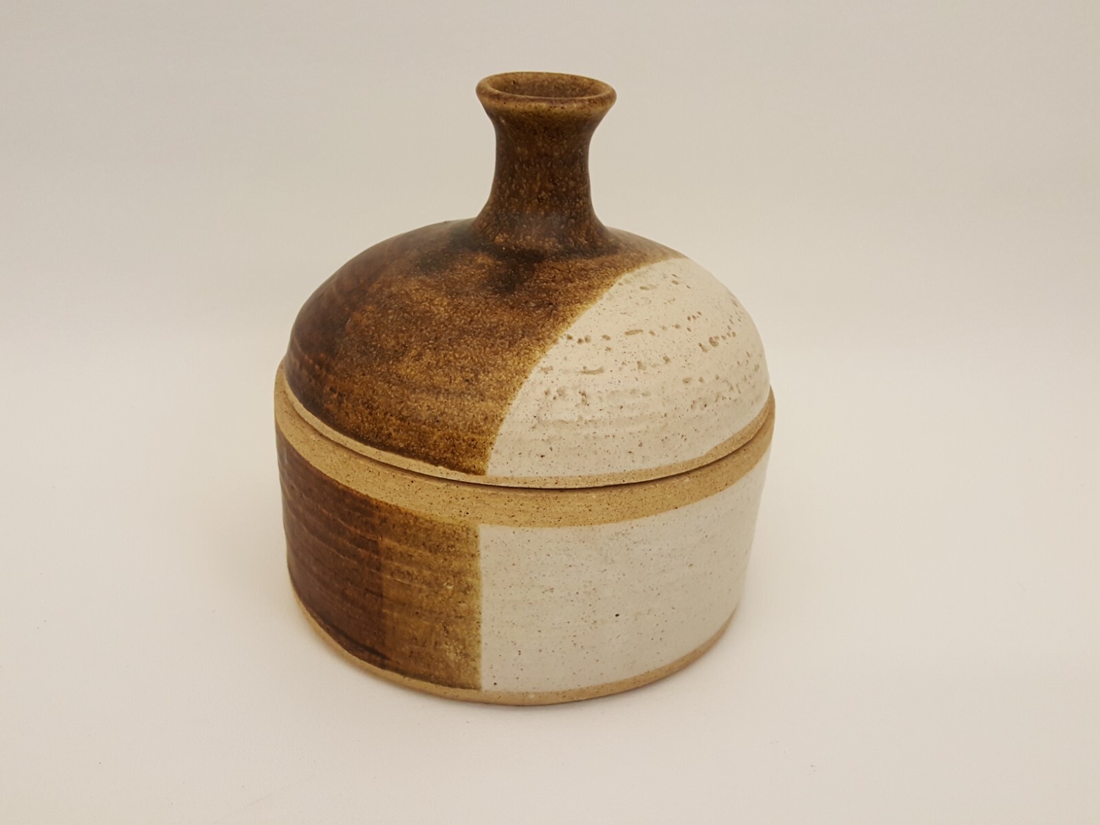 Vintage 80s studio art pottery container trinket box + lid covered artist signed