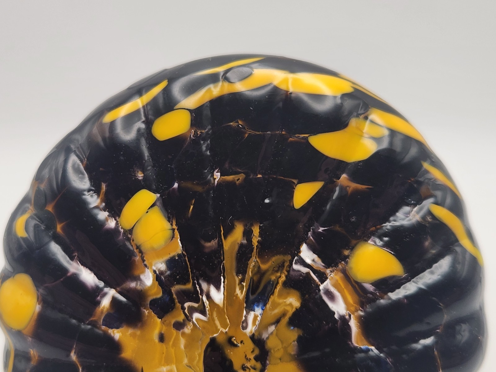 Hand Blown Glass Pen Holder Paperweight Black Gold Corkscrew Swirl Twist