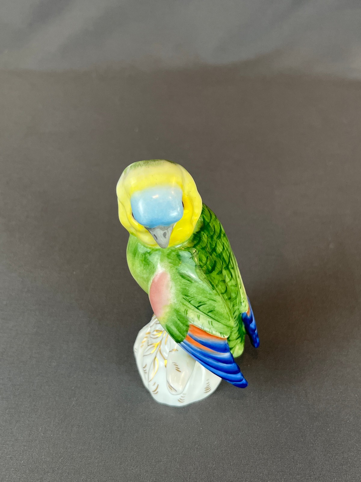 Vista Alegre Hand-Painted PARAKEET PARROT 4 ⅝”Porcelain Figurine: MINT