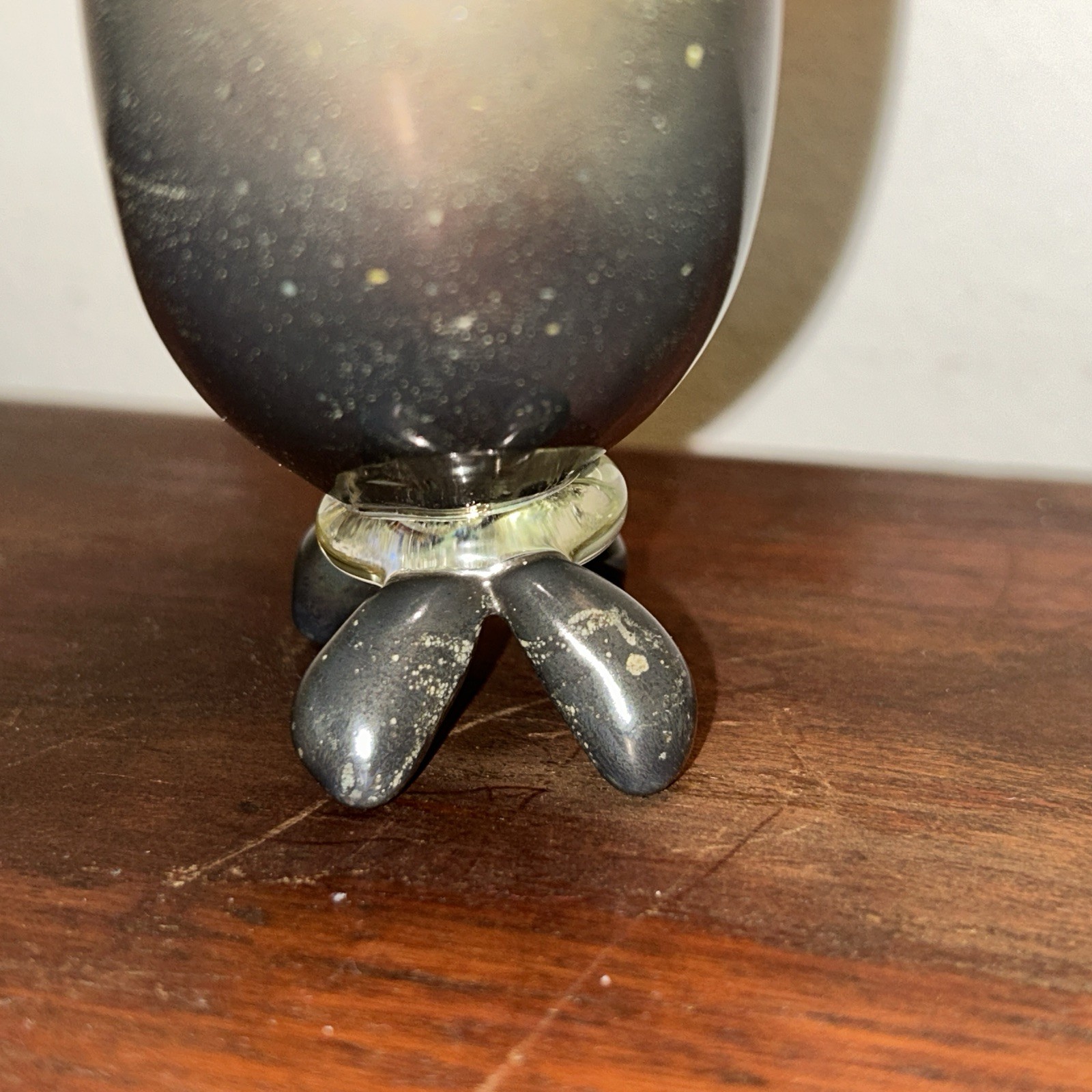 Amazing Donut Shape ArtGlass w/4 Feet