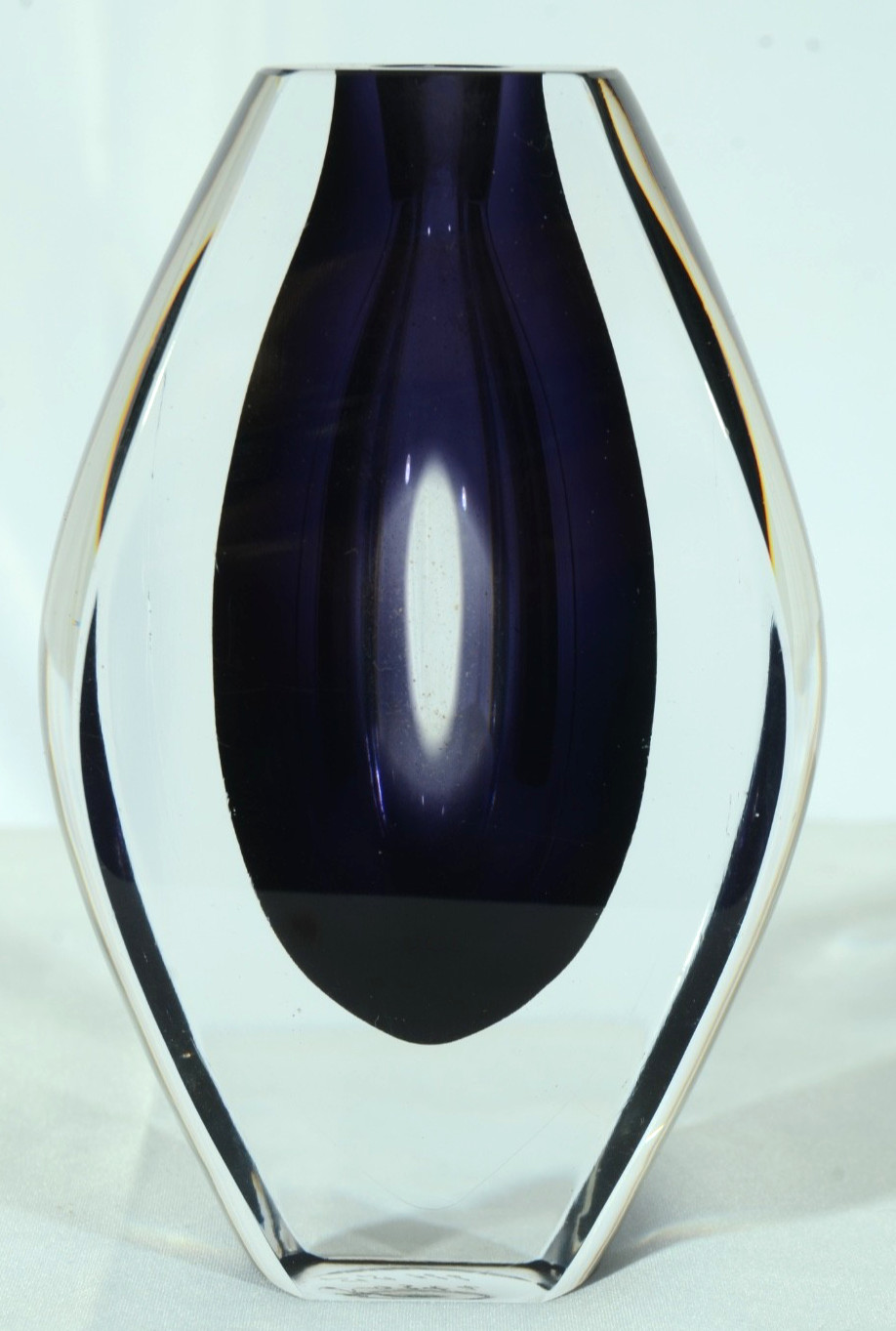 Kosta Sweden Ventana Bud Vase Purple Faceted Art Glass Signed