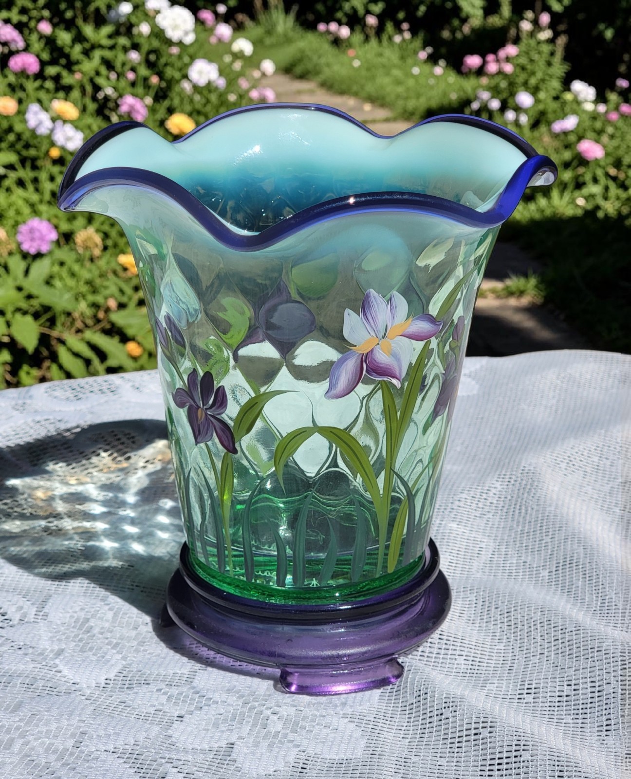 Fenton Designer Showcase Iris Vase Green Opalescent Martha Reynolds Stand 1 FLAW