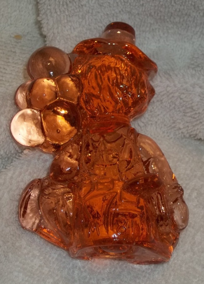 Mosser Glass “All the World Loves a Clown” 1981 IFFY Clown w/ Balloons