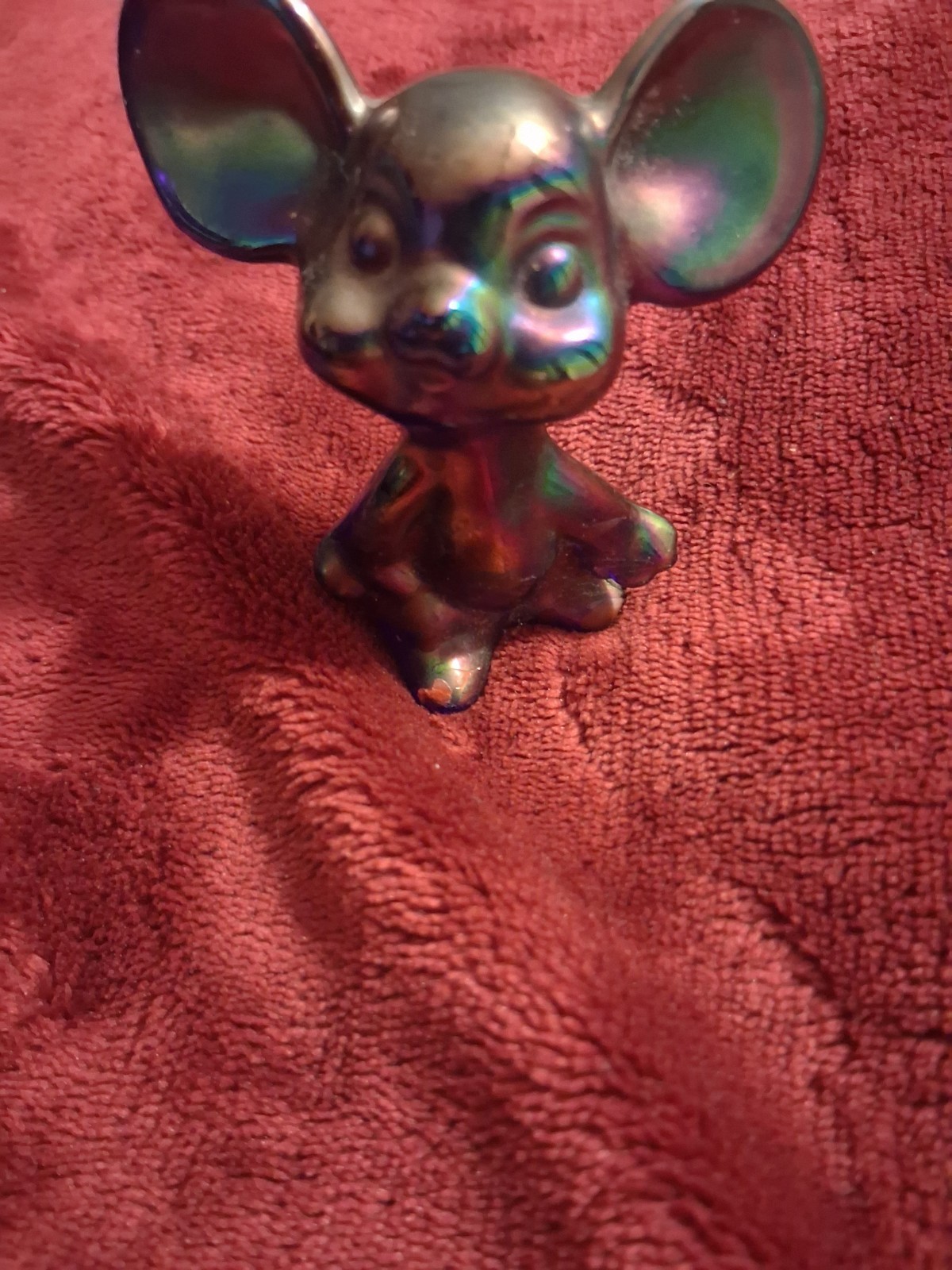 Iridescent Carnival Glass Mouse Figurine, Multicolor Decorative Solid Pattern