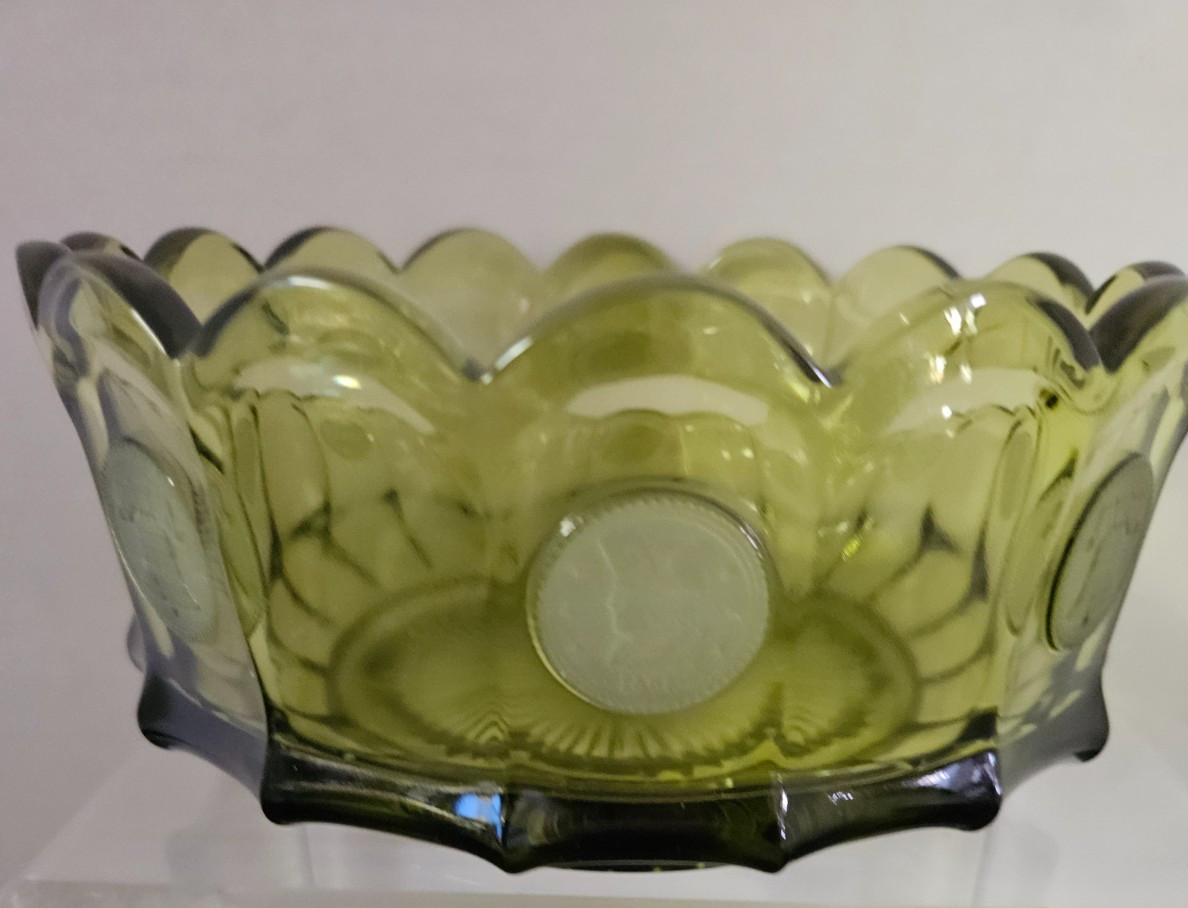 Vintage Fostoria Glass Olive Green Bell Coin Bowl 7 1/2 in round