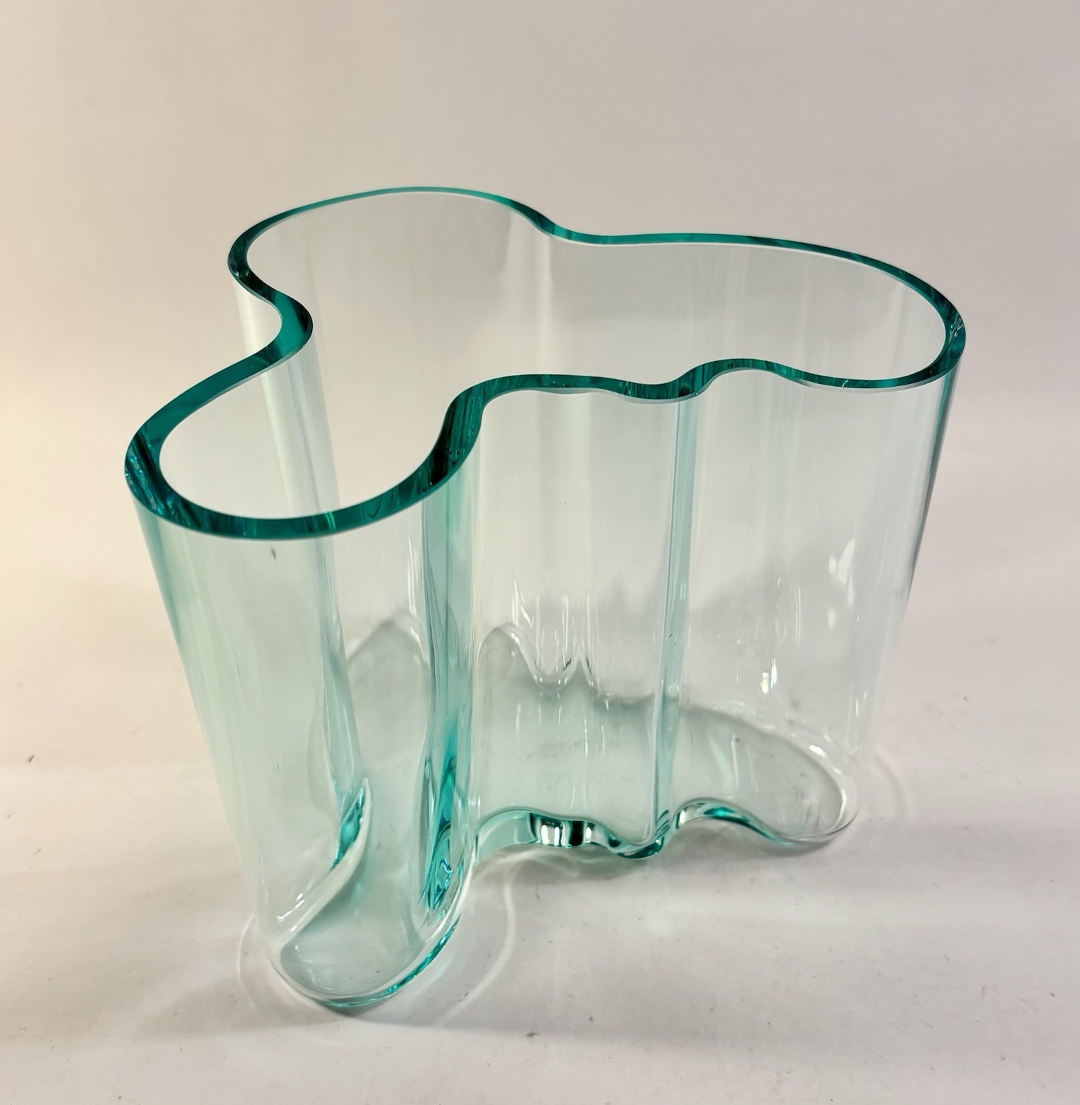 Alvar Aalto Savoy Vase 4.75″ Tall Clear Aqua Glass Made in Finland by Iittala