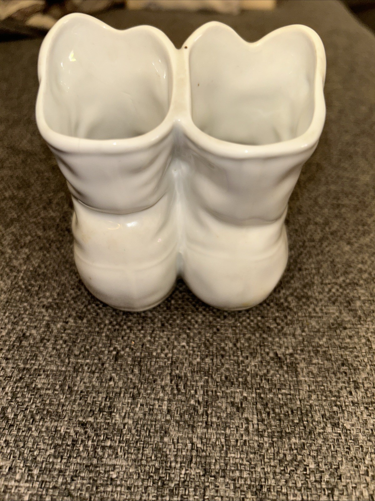 Bavaria W Germany White Button Shoes Crown E & R Gerold Porzellan Vase