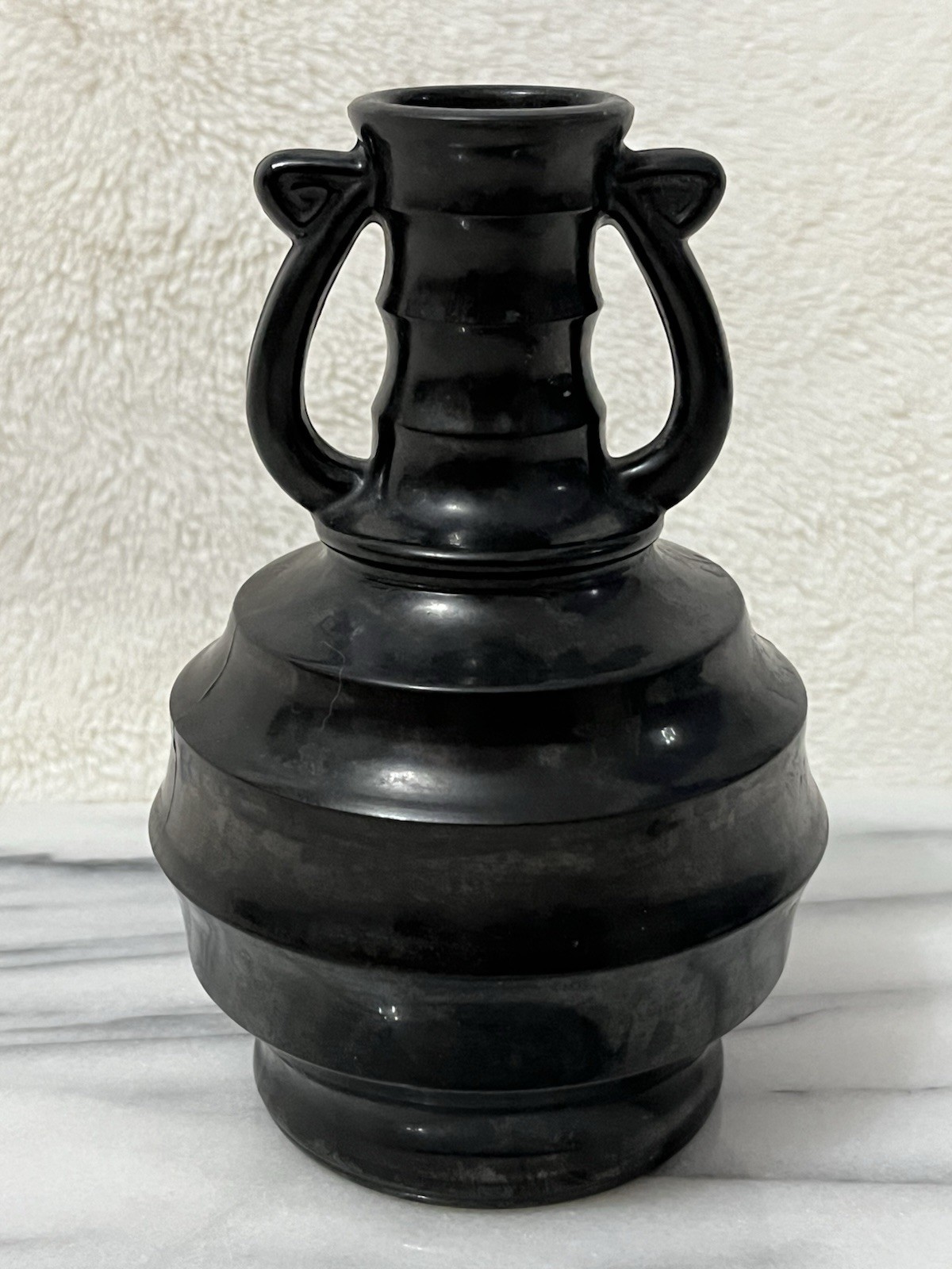 VTG MCM Beehive Ribbed Black Glass Vase Double Handles READ