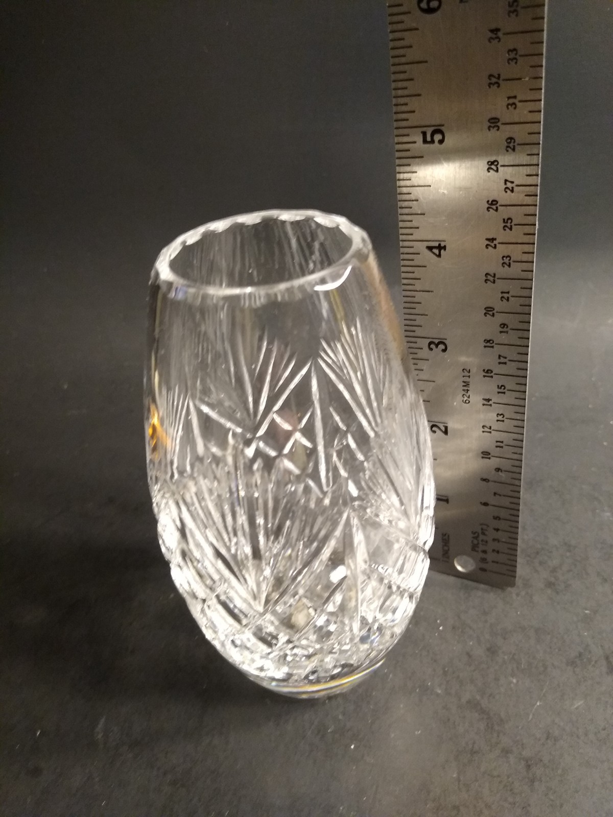 Edinburgh Crystal Iona Bud Vase 4″ tall