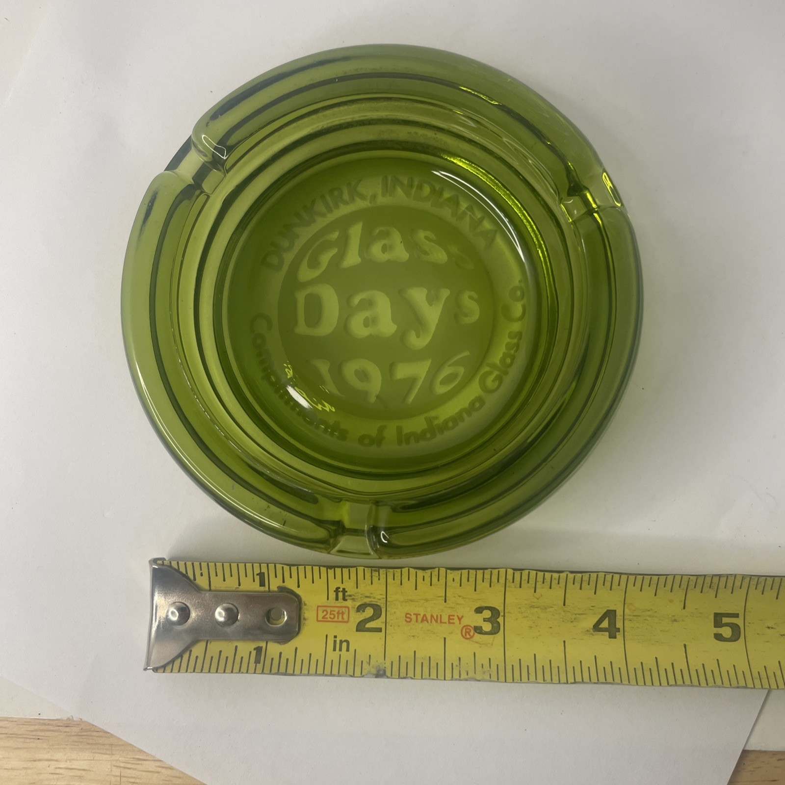 Vintage Retro Green Ashtray Indiana Glass Co Days 1976 Dunkirk Great Graphics