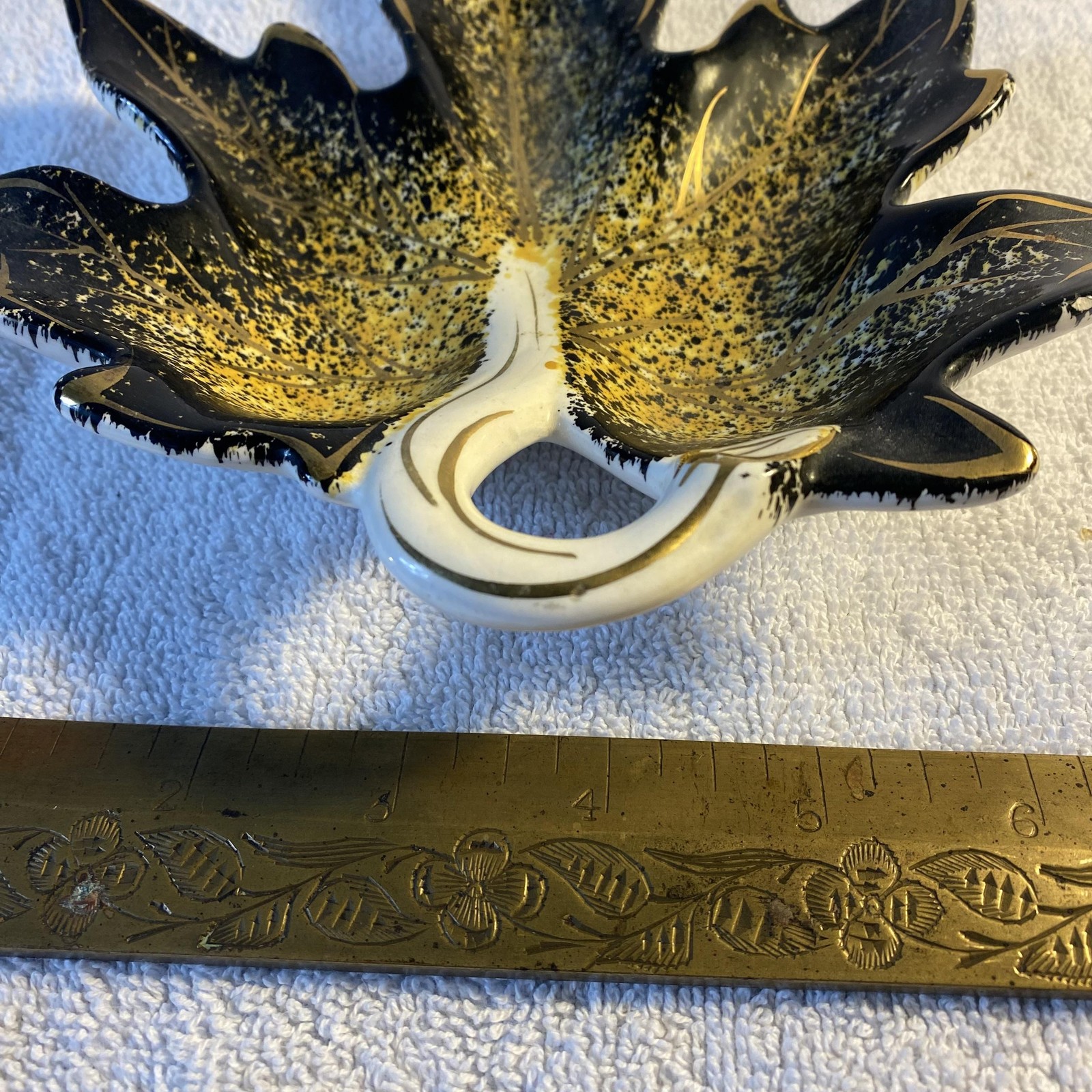 Vintage Napco Leaf Shaped Dish Japan Ceramic 8″ Decorative Bowl Gold Splatter