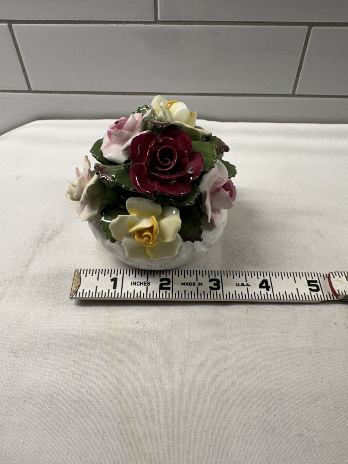 Vintage Aynsley Fine Bone China Rose Bouquet – England – Hand Modeled, Painted
